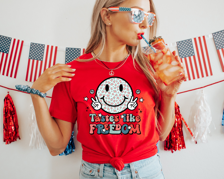 Smiley and Freedom 4th Of July Patriotic Graphic Tee