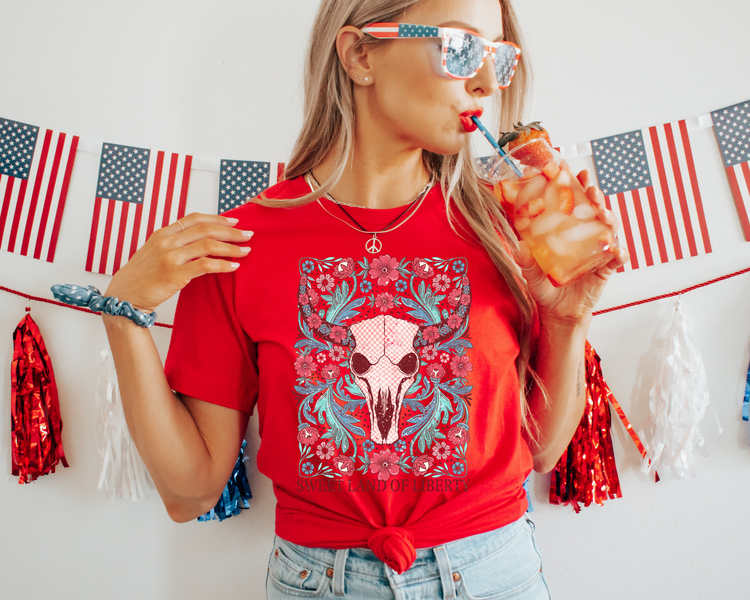 Floral Sweet Land Of Liberty 4th Of July Patriotic Graphic Tee