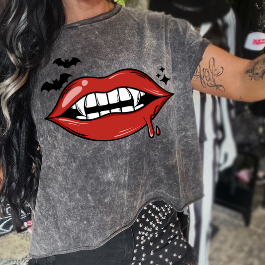 Vampire lips Mineral Washed Halloween Tee