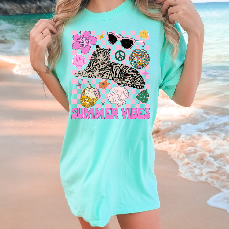 Summer Vibes Leopard Summer Comfort Colors Graphic Tee