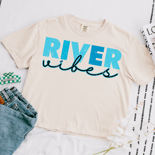 River Vibes Cropped Comfort Colors Graphic Tee